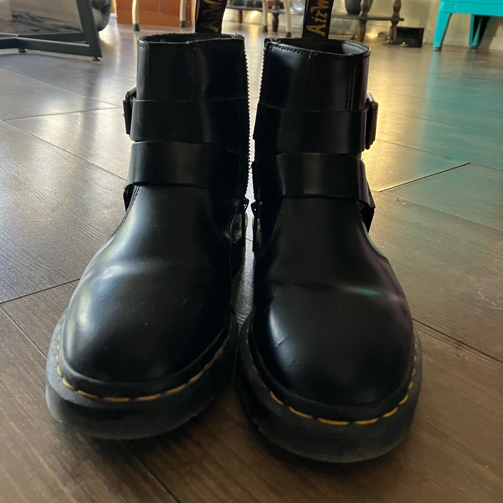 Dr.Martins black leather boots